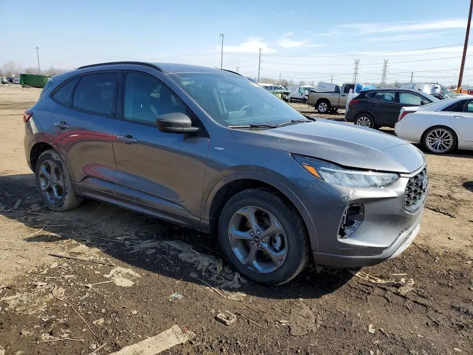 2024 FORD ESCAPE ST LINE  