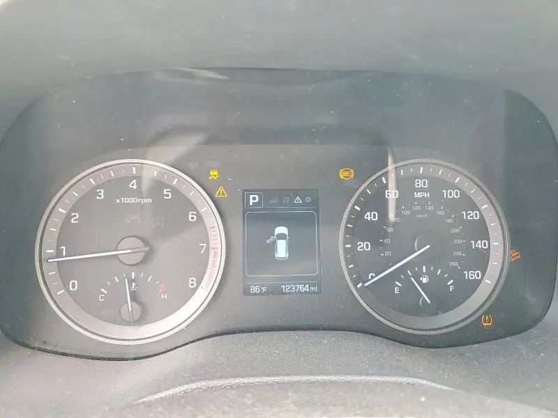 2016 HYUNDAI TUCSON SE  