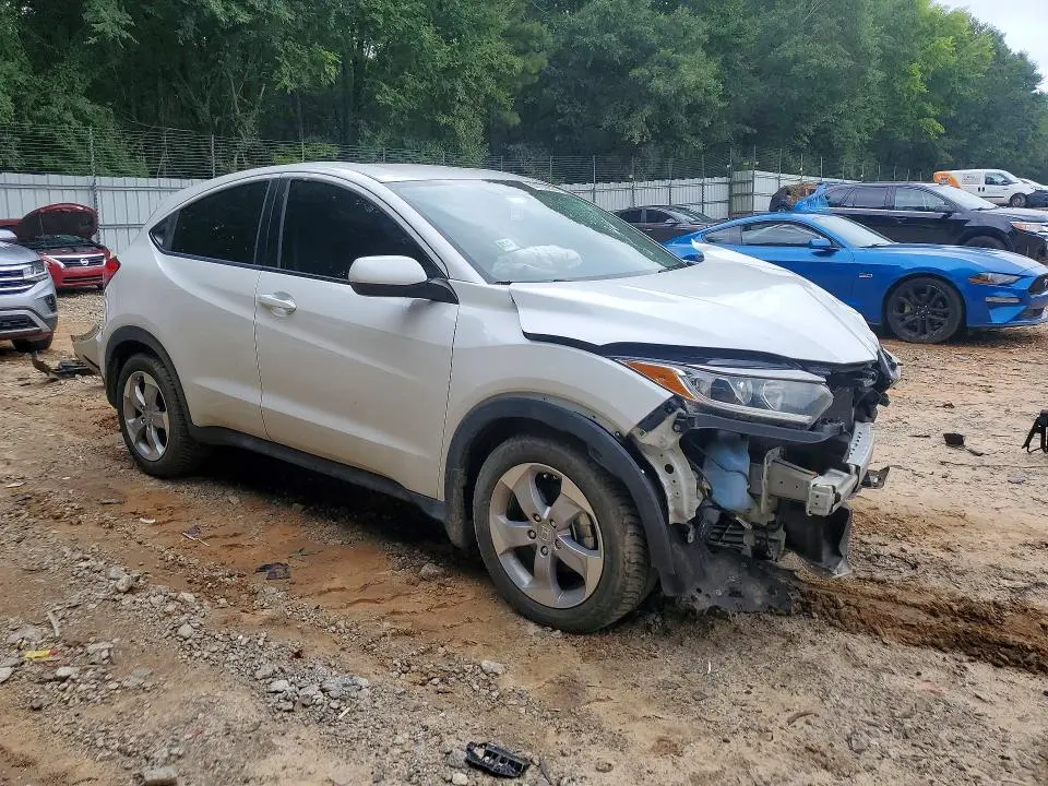 2020 HONDA HR-V LX  