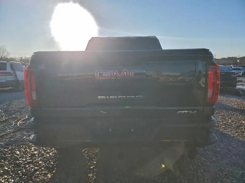 2022 GMC SIERRA K2500 AT4  