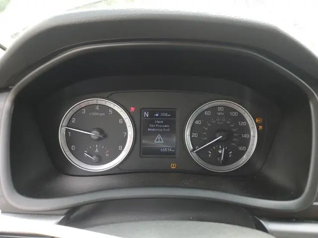 2019 HYUNDAI SONATA SE  