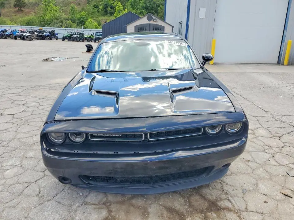 2016 DODGE CHALLENGER SXT  