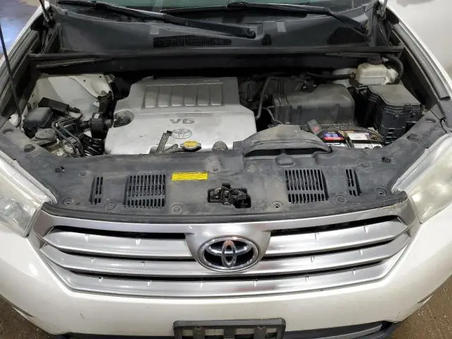2012 TOYOTA HIGHLANDER BASE  