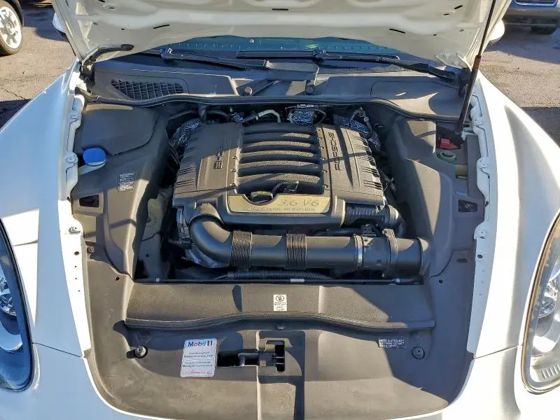 2011 PORSCHE CAYENNE   