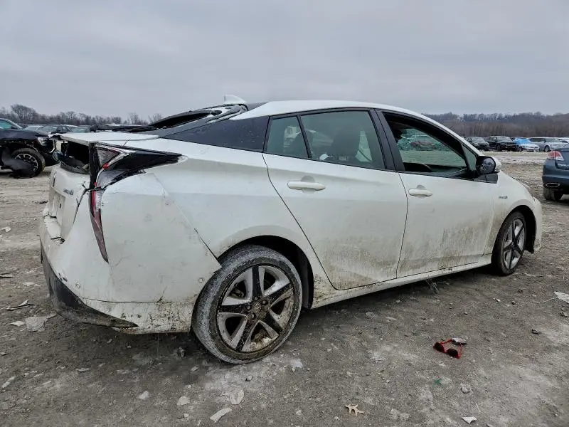 2016 TOYOTA PRIUS   