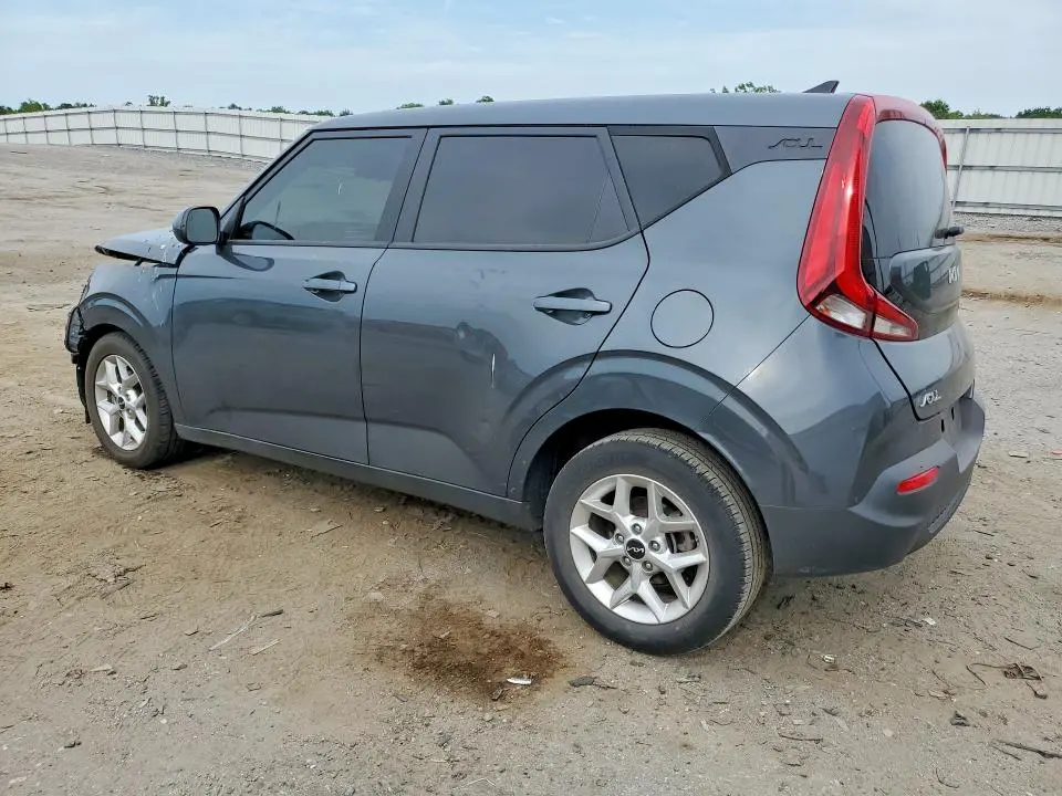 2022 KIA SOUL LX  