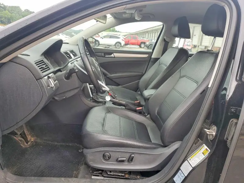 2015 VOLKSWAGEN PASSAT S  