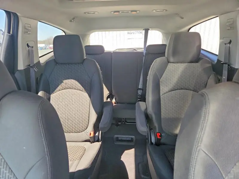 2011 CHEVROLET TRAVERSE LT  