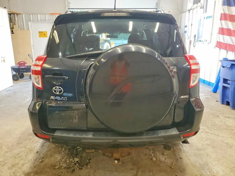 2011 TOYOTA RAV4 BASE  