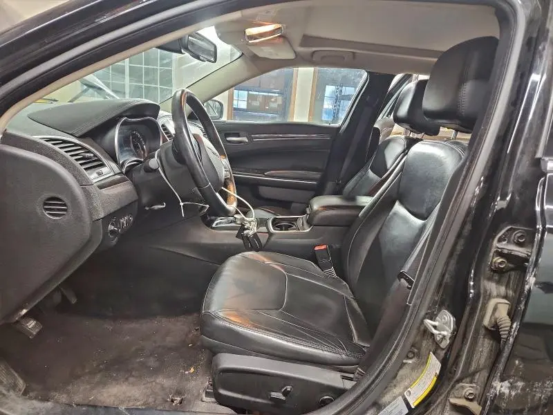 2017 CHRYSLER 300 LIMITED  