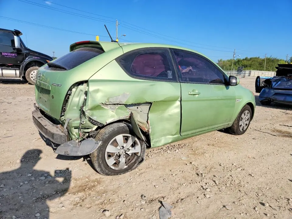 2010 HYUNDAI ACCENT GS  
