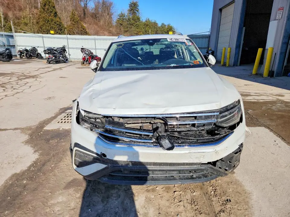 2023 VOLKSWAGEN TIGUAN SE  