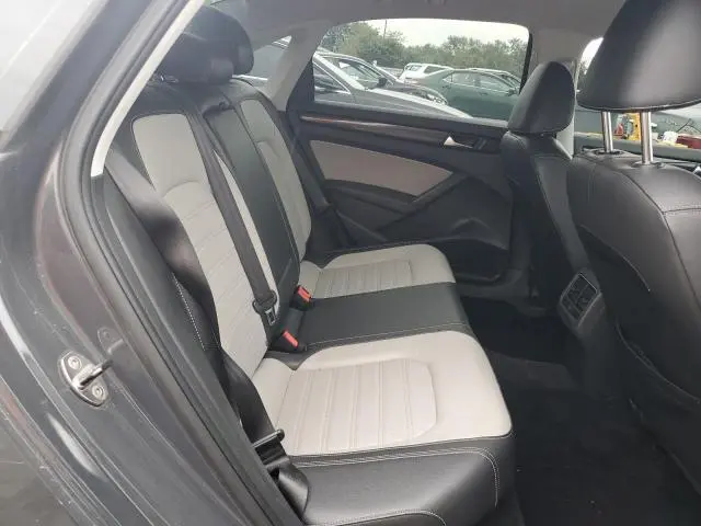 2014 VOLKSWAGEN PASSAT SE