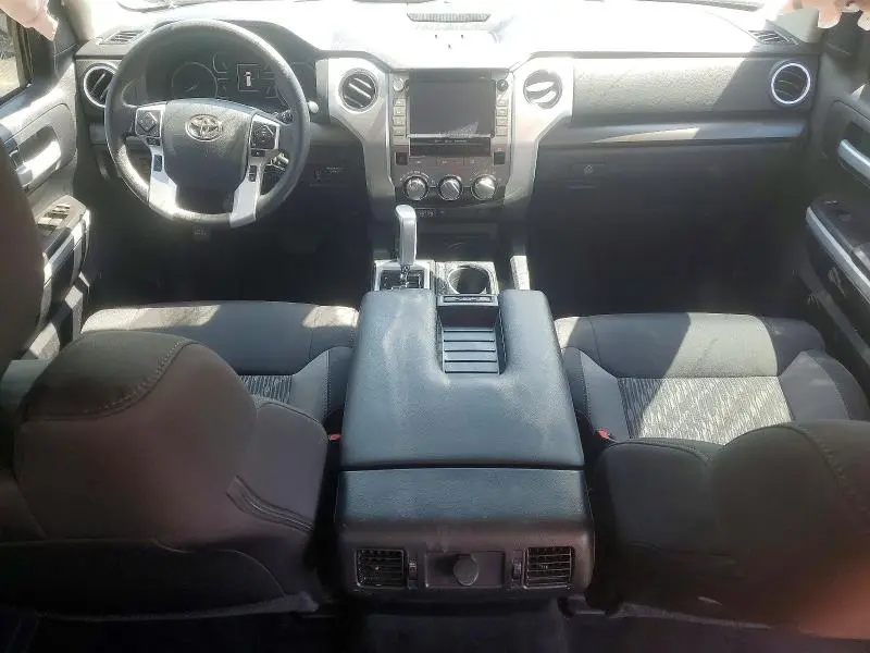 2020 TOYOTA TUNDRA CREWMAX SR5  