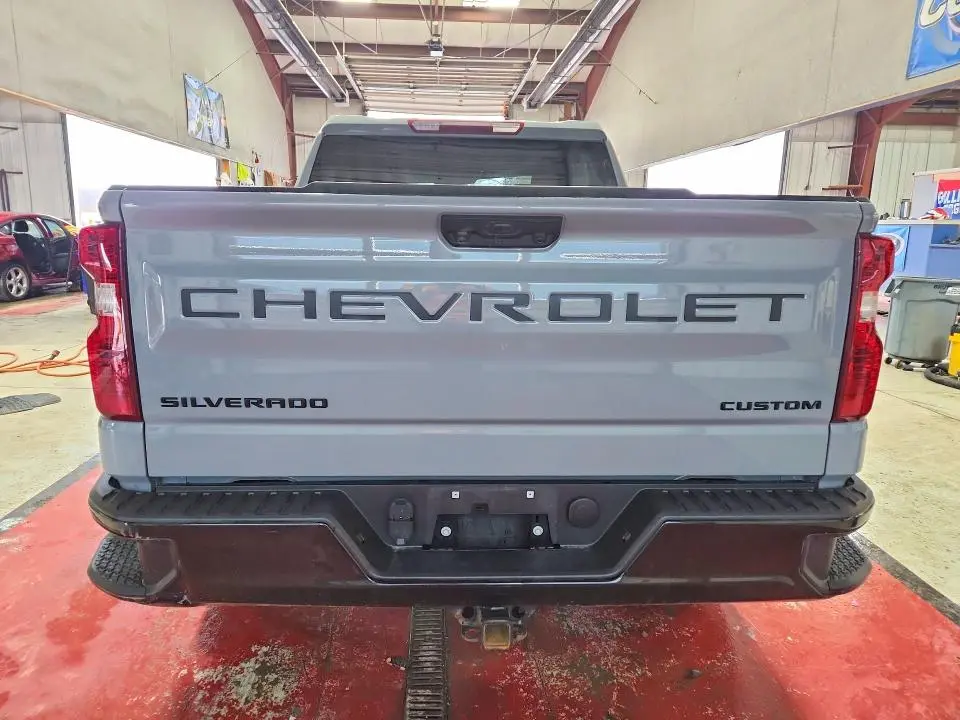 2024 CHEVROLET SILVERADO K1500 TRAIL BOSS CUSTOM  