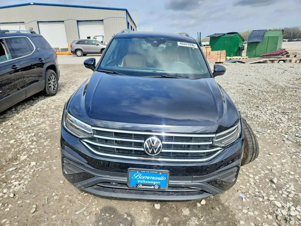 2023 VOLKSWAGEN TIGUAN SE  