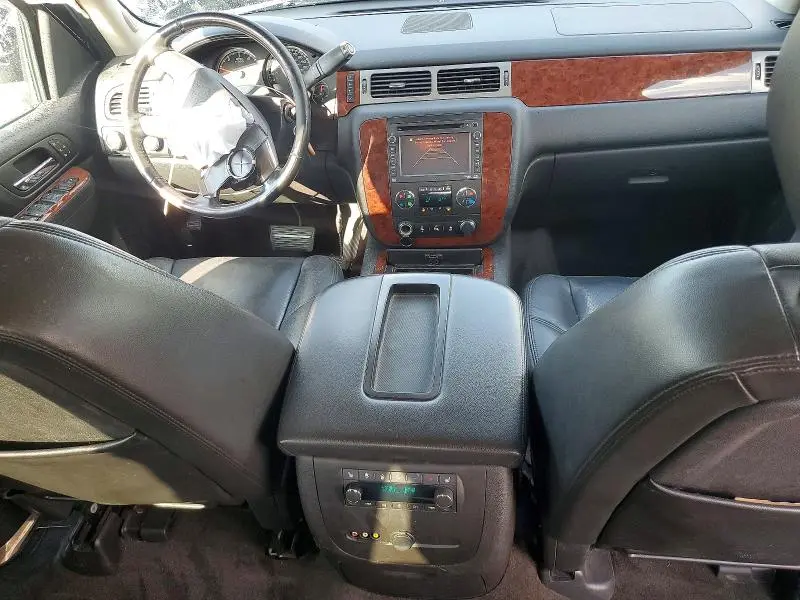 2012 CHEVROLET SUBURBAN K1500 LTZ  