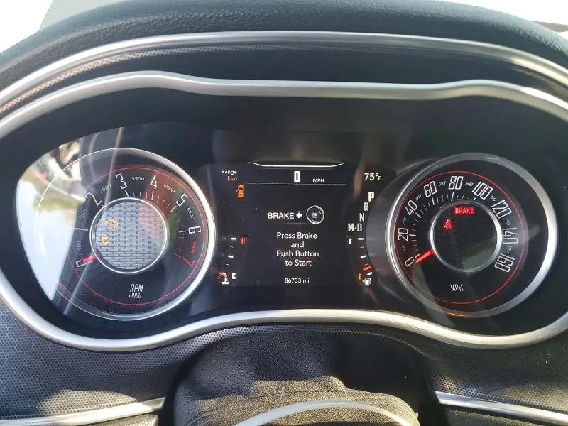 2015 DODGE CHALLENGER SXT PLUS  