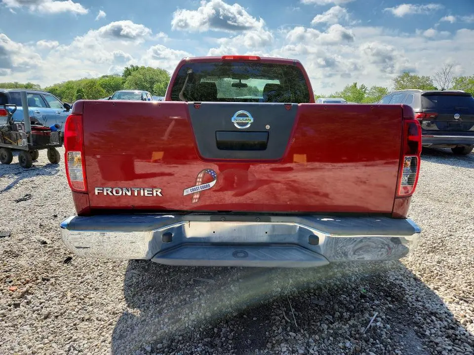 2015 NISSAN FRONTIER S  