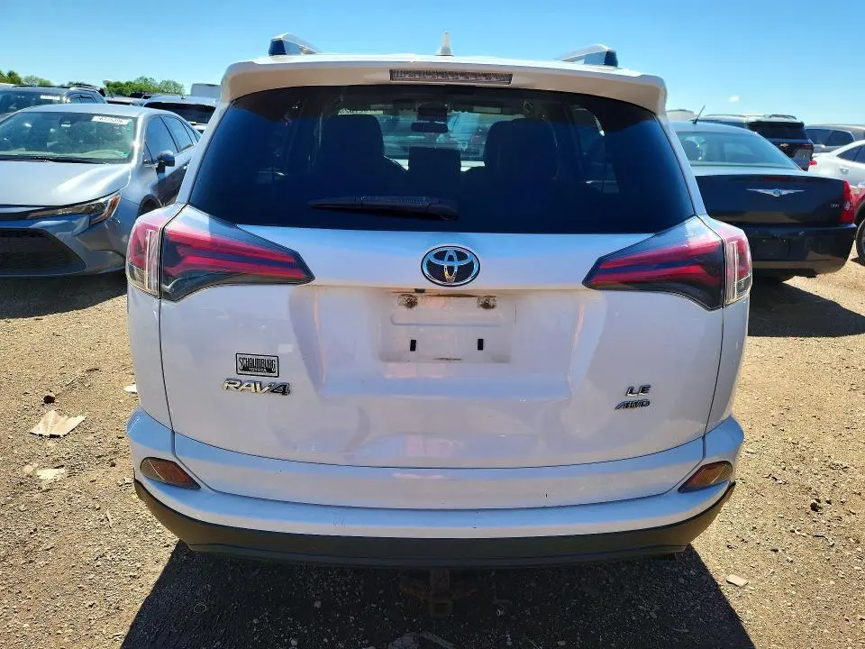 2016 TOYOTA RAV4 LE  