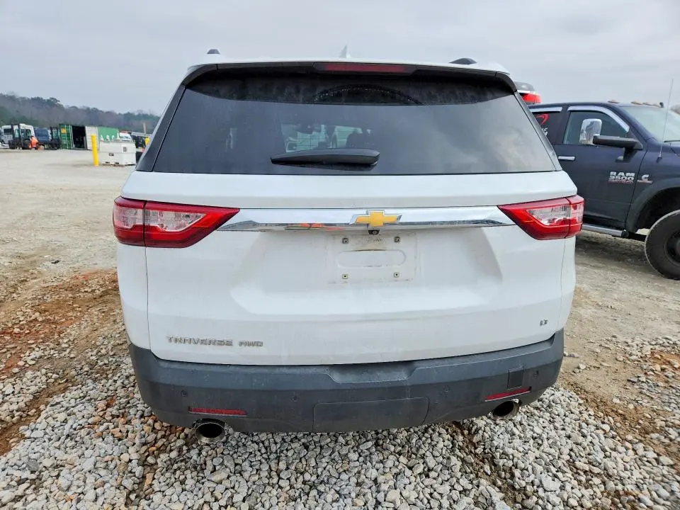 2020 CHEVROLET TRAVERSE LT  