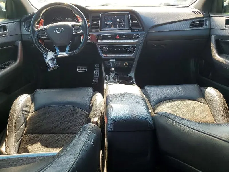 2018 HYUNDAI SONATA SPORT  