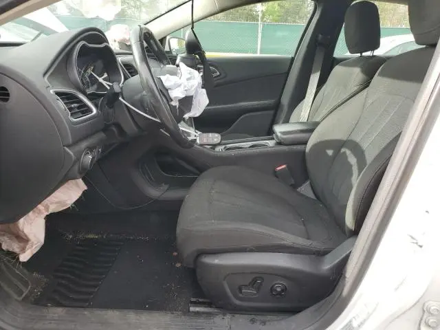 2017 CHRYSLER 200 LX  