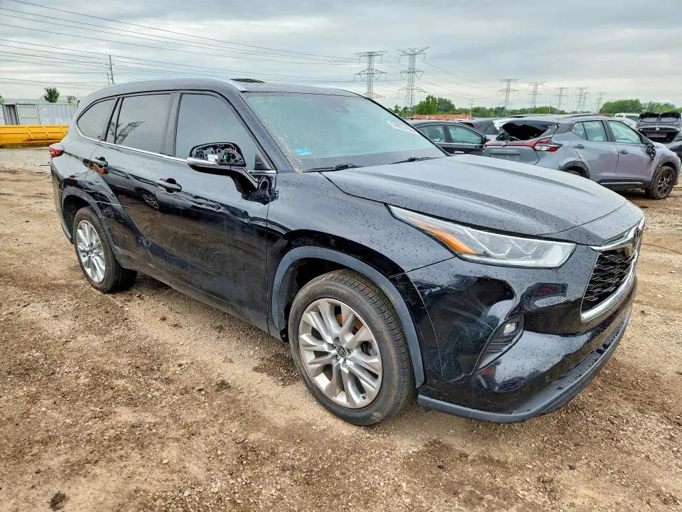 2022 TOYOTA HIGHLANDER LIMITED  