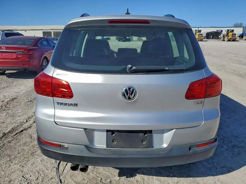 2016 VOLKSWAGEN TIGUAN S  