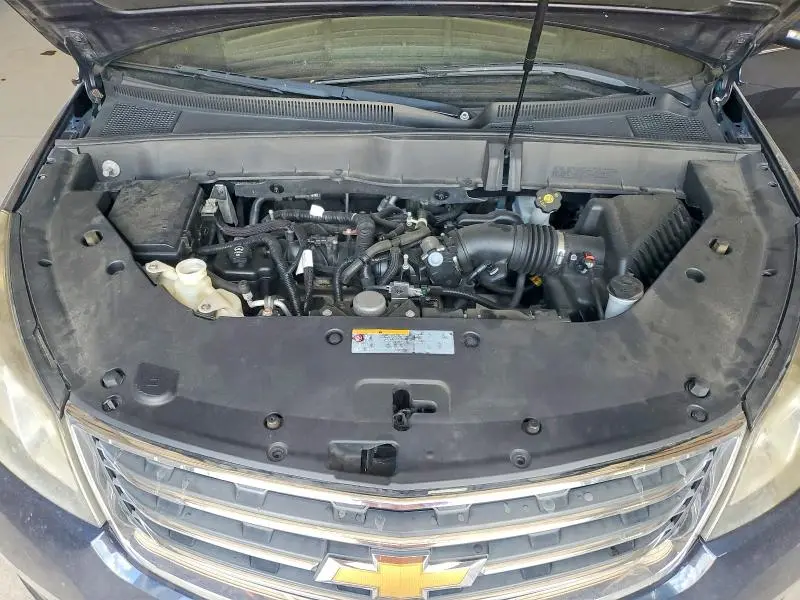 2017 CHEVROLET TRAVERSE LT  
