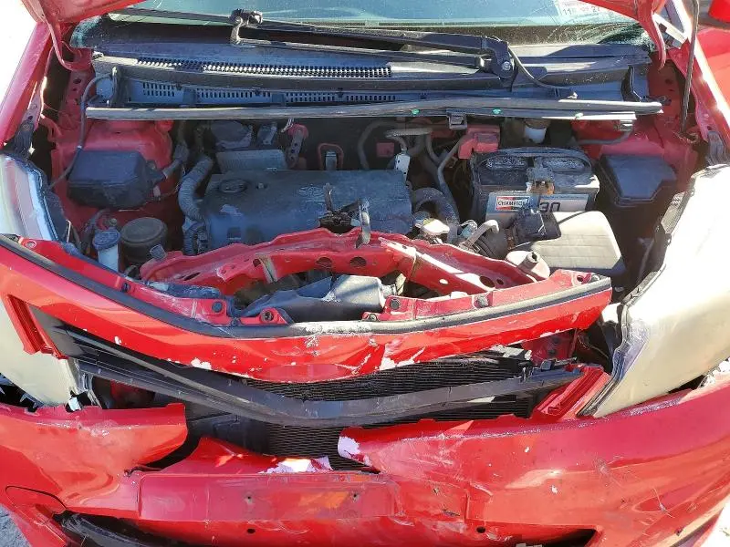 2012 TOYOTA YARIS 5-DOOR LE  