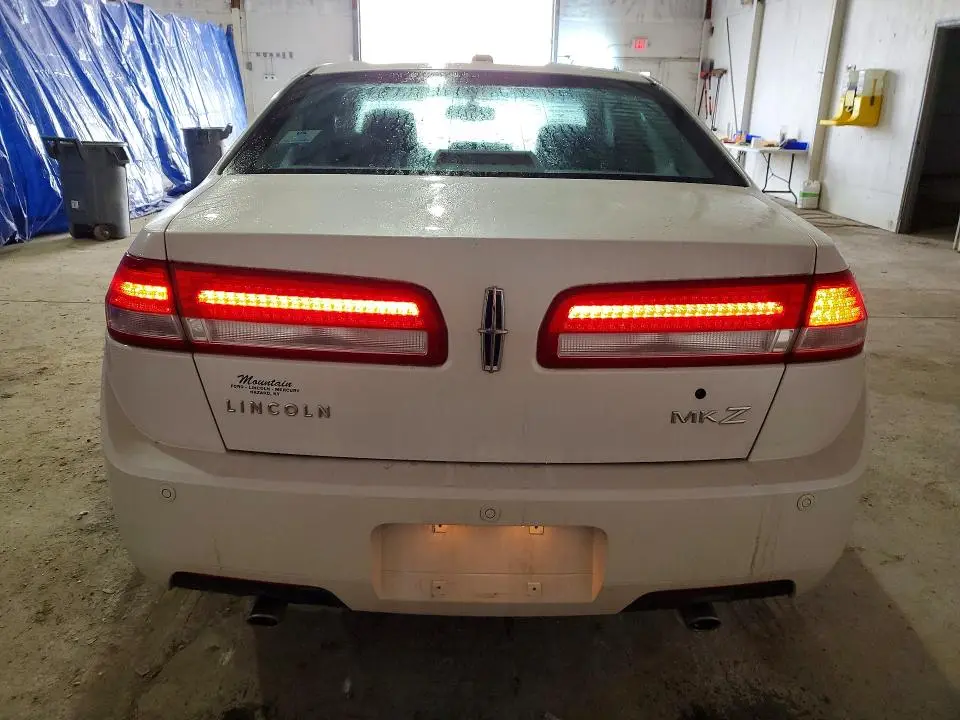 2010 LINCOLN MKZ   