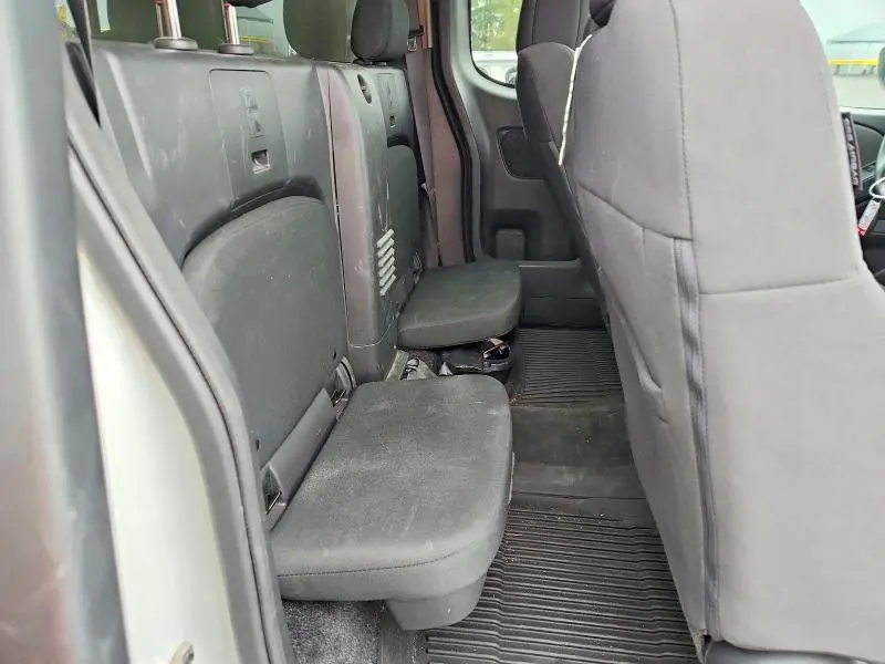 2024 NISSAN FRONTIER S  
