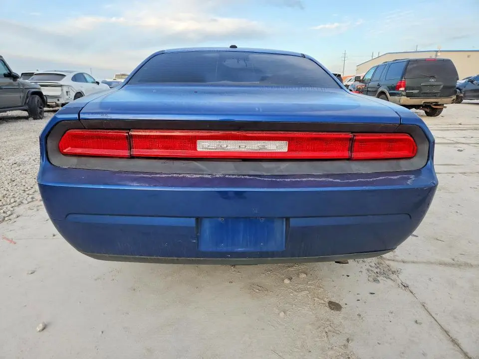 2010 DODGE CHALLENGER SE  