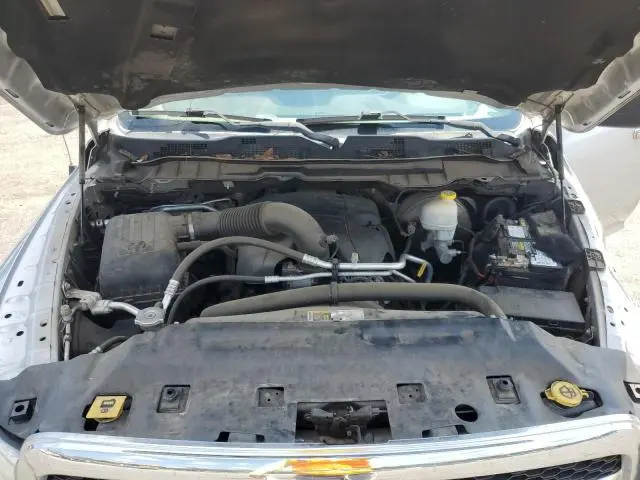 2016 RAM 1500 SLT  