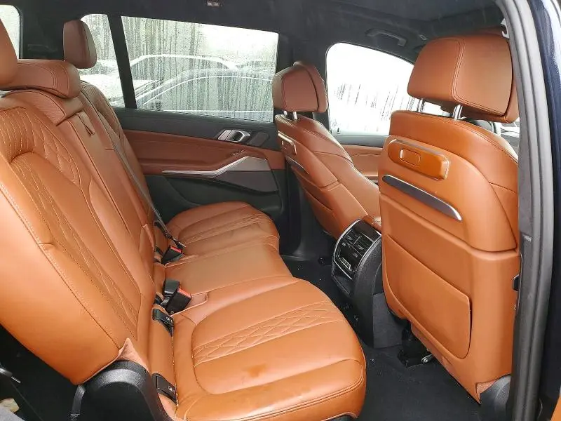 2025 BMW X7 M60I  