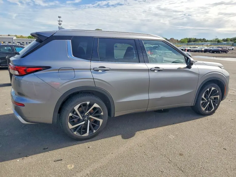 2022 MITSUBISHI OUTLANDER SEL  
