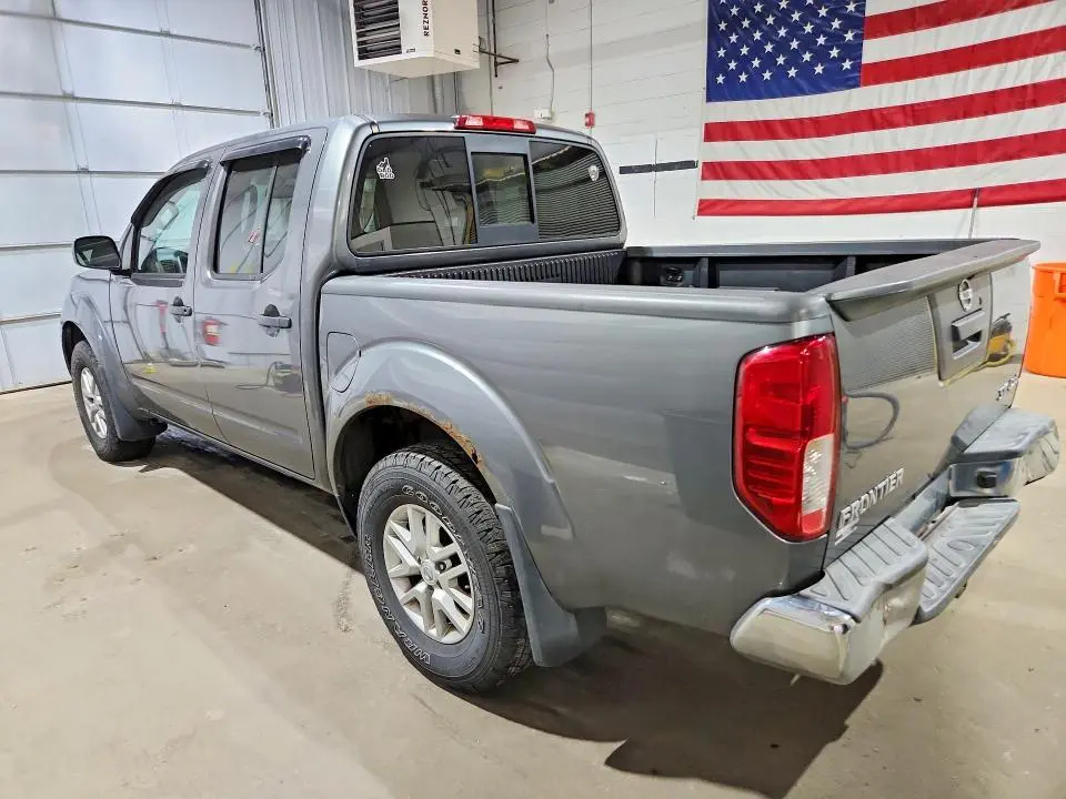 2016 NISSAN FRONTIER SV  