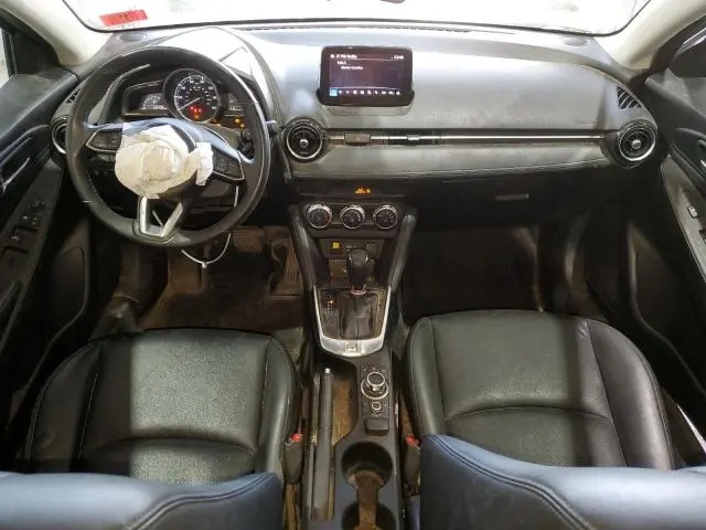 2020 TOYOTA YARIS LE  