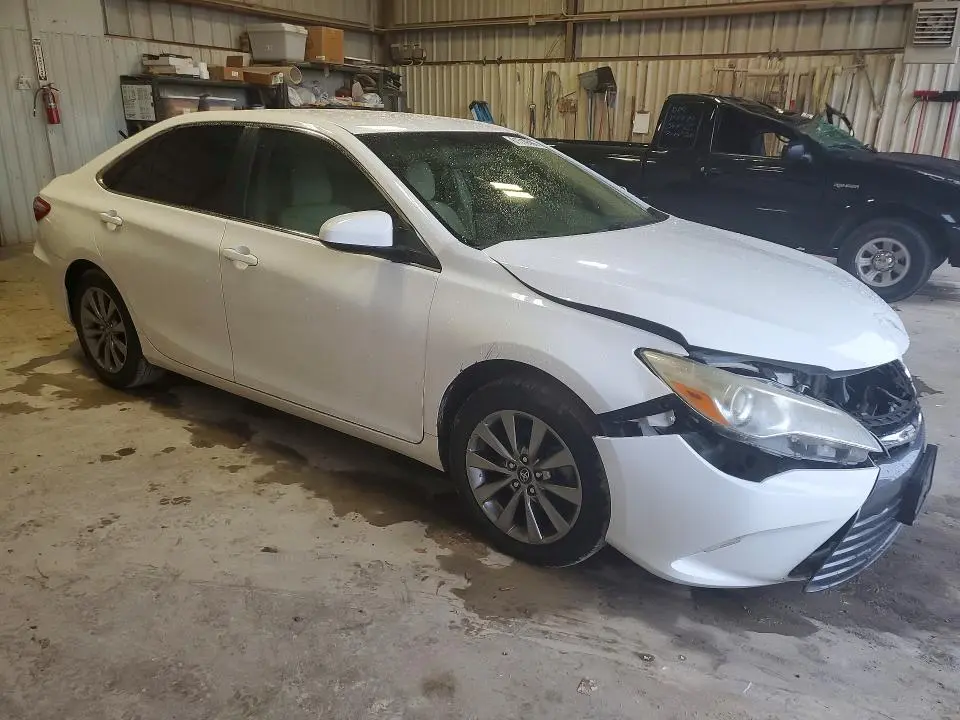 2017 TOYOTA CAMRY XLE  
