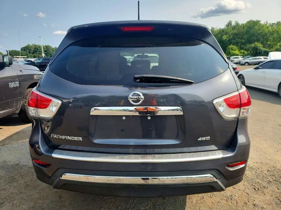 2013 NISSAN PATHFINDER S  