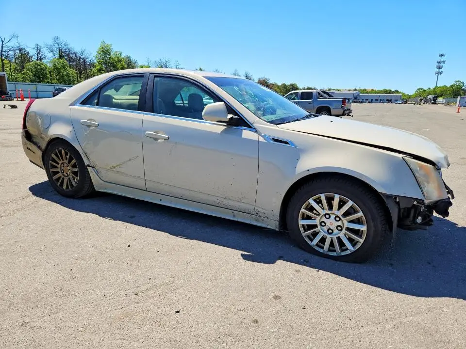 2011 CADILLAC CTS LUXURY COLLECTION  
