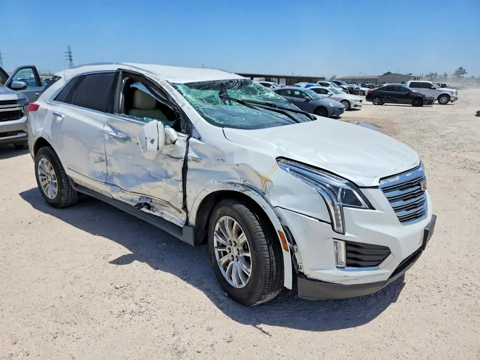 2019 CADILLAC XT5   