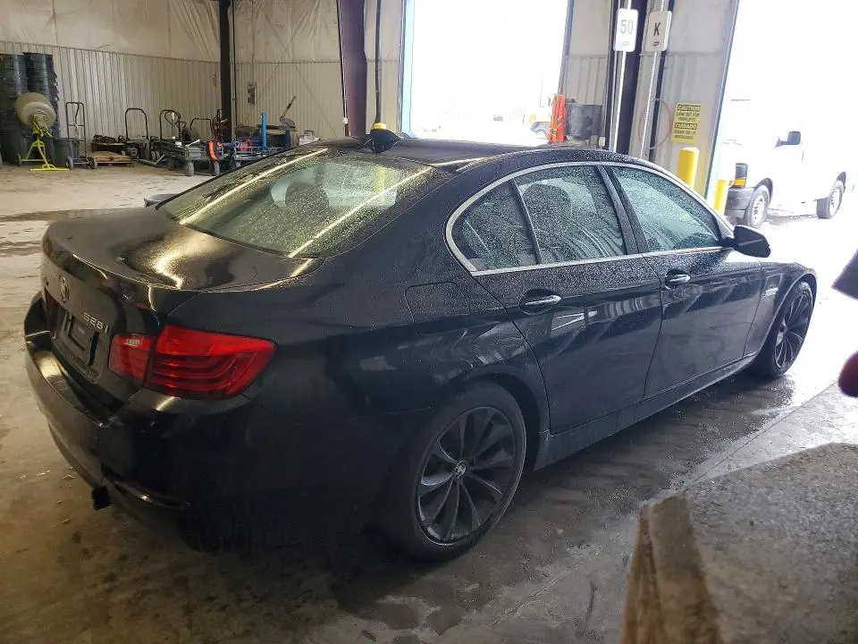 2016 BMW 528 XI  