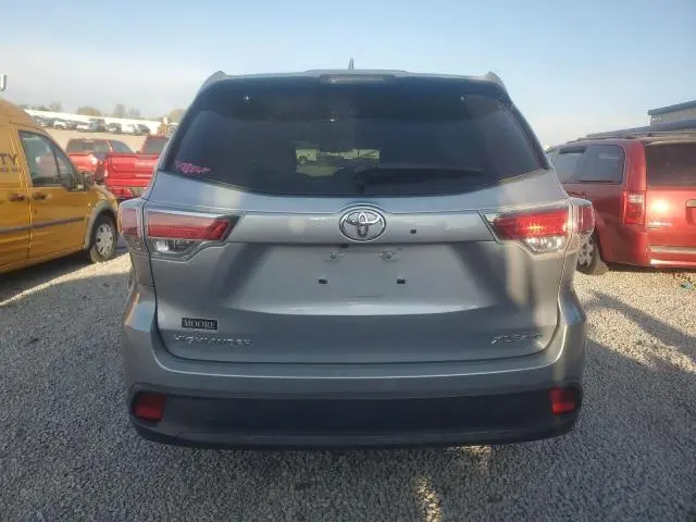 2016 TOYOTA HIGHLANDER XLE  