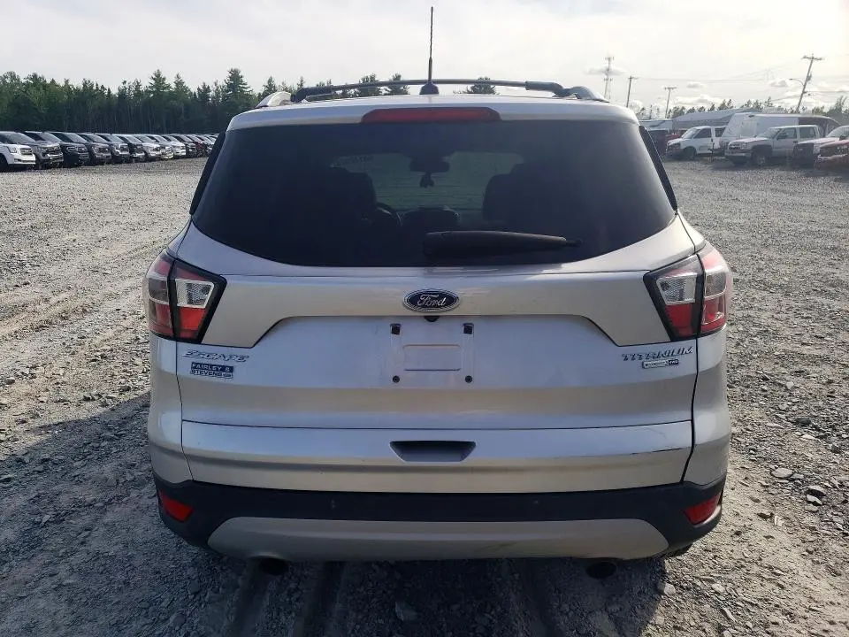 2017 FORD ESCAPE TITANIUM  