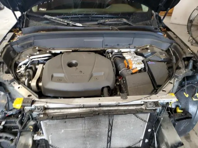 2025 VOLVO XC90 PLUS  