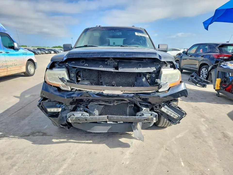 2017 FORD EXPEDITION XLT  