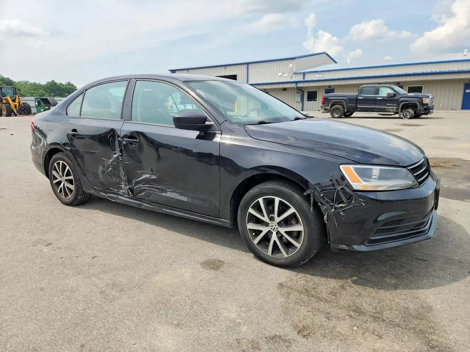 2015 VOLKSWAGEN JETTA SE  