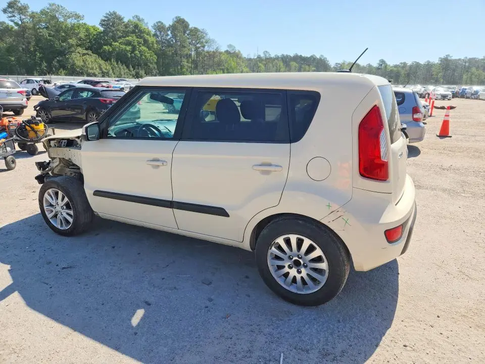 2013 KIA SOUL +  